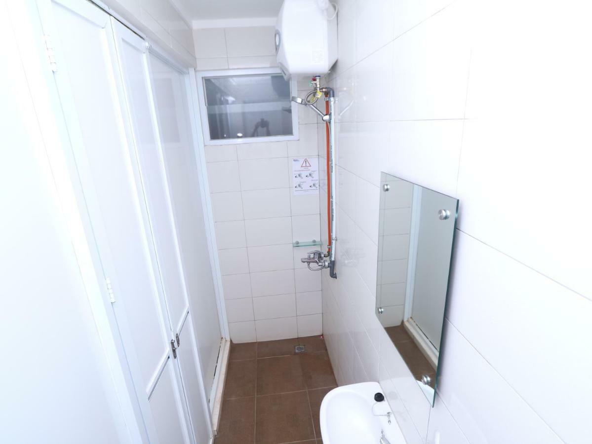 雅加达 Kamar Keluarga Tanah Abang酒店 外观 照片